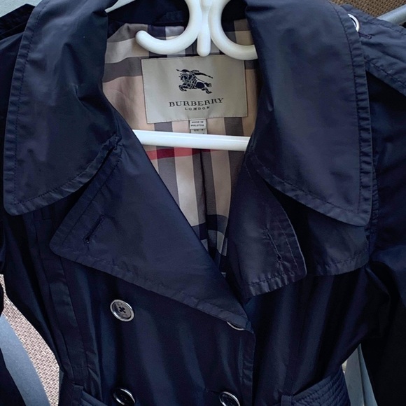 Nearly new mint condition doesn’t fit me - Picture 3 of 9